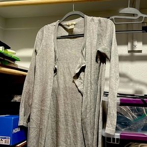 Small grey cardigan mid length